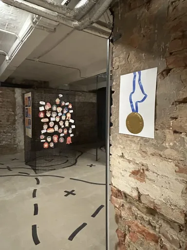 Barevné kuličkohraní