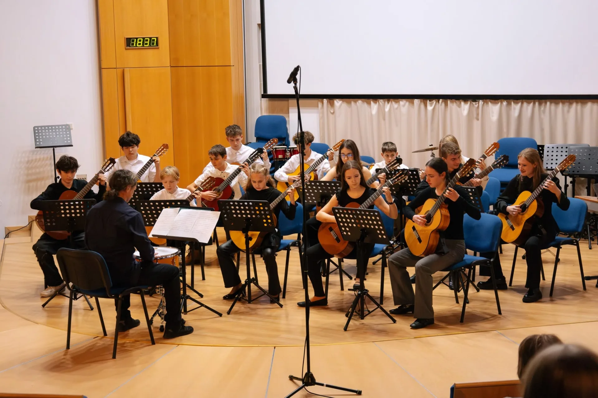 Kytarový orchestr